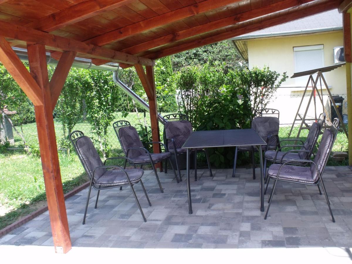 Jazmin Apartman Залакарос Екстериор снимка