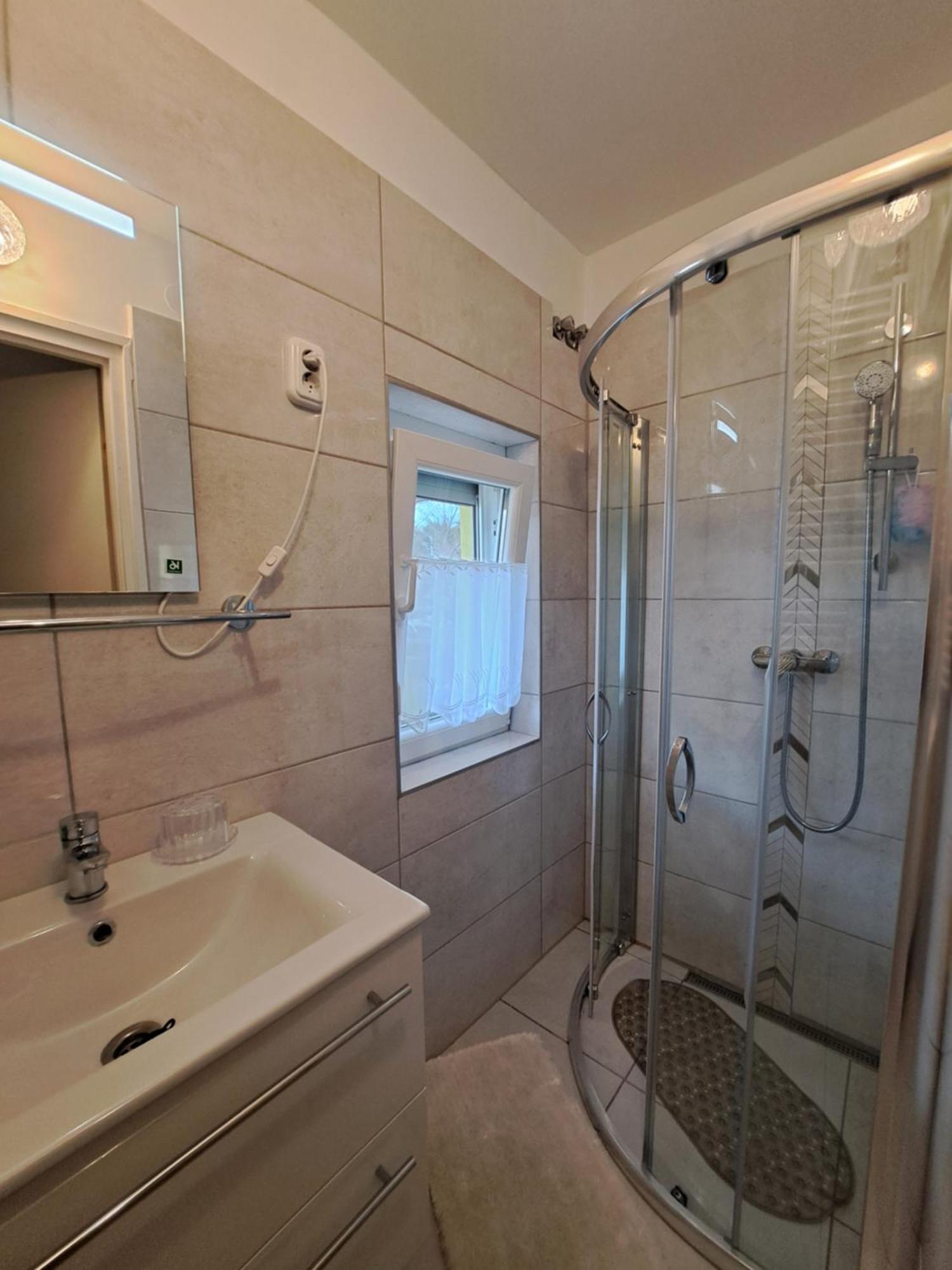 Jazmin Apartman Залакарос Екстериор снимка